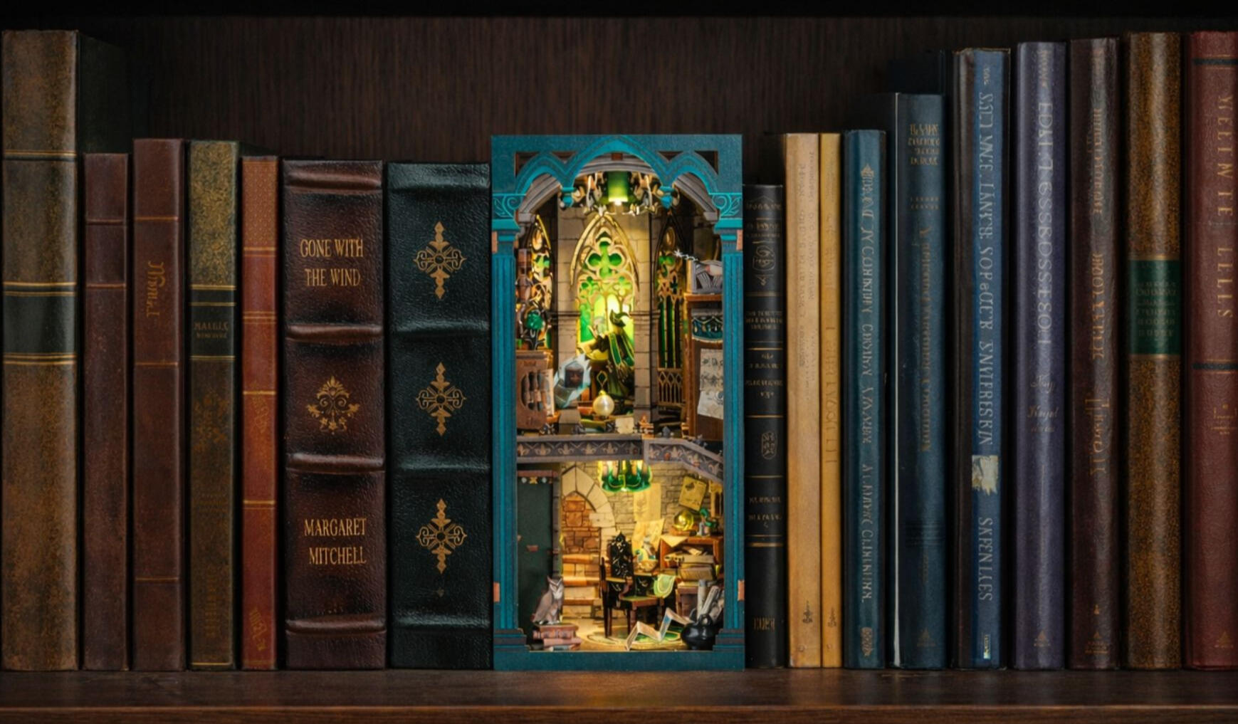 Illuminated Book Nook