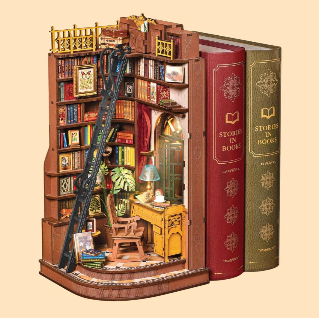 Corner Book Nook Book Nook with Insane Details